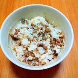 カンタン大豆ミートとエノキの混ぜ混ぜご飯